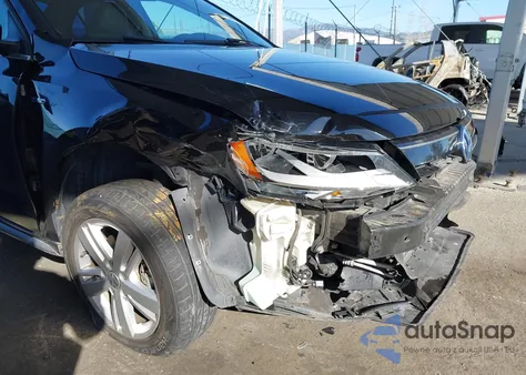 2013 Volkswagen Jetta Hybrid Sel from USA, damaged, VIN 3VW637AJ1DM258903